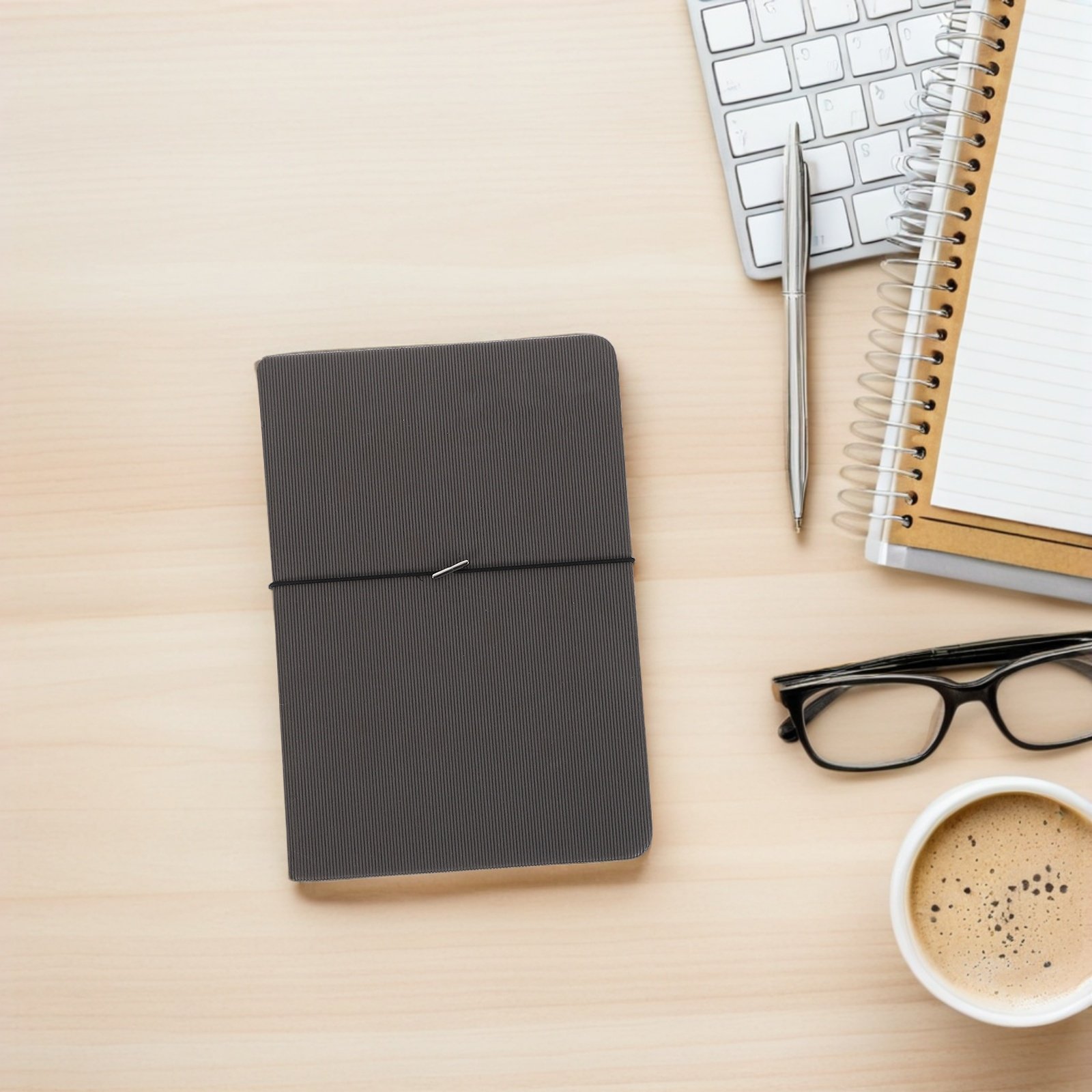 Travel Notebook Journal - مجموعة من 7 قطع من الأربطة