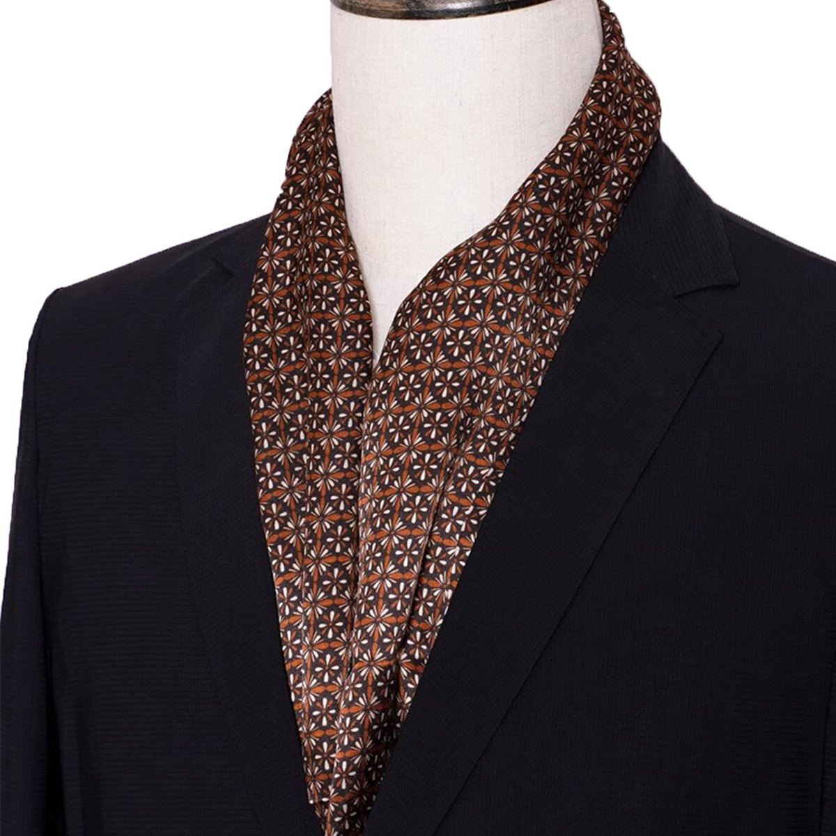 جديد الرجال شريط وشاح حريري را - مراجعة Travel Accessories Neck وسعره