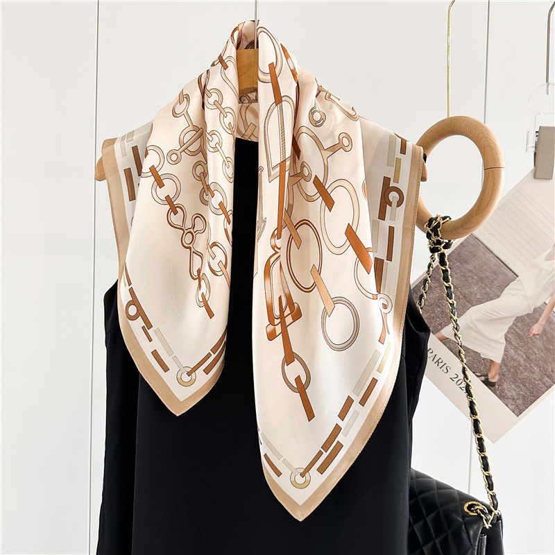 وشاح حريري صغير للنساء للصيف و - مراجعة Travel Accessories Neck وسعره